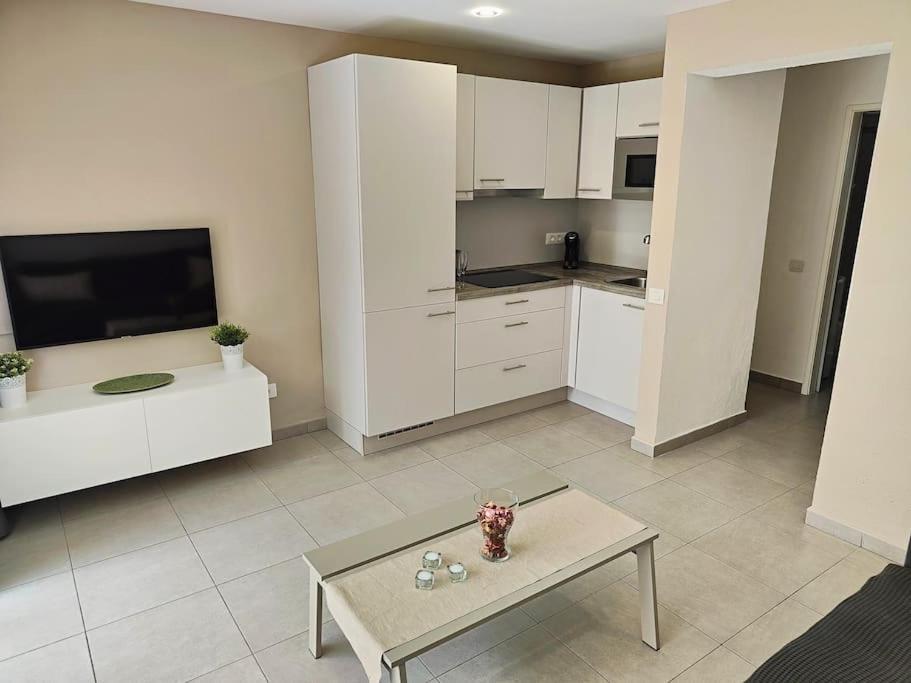 Playa Del Ingles: Beautiful Renovated Apartment San Bartolomé Exterior foto