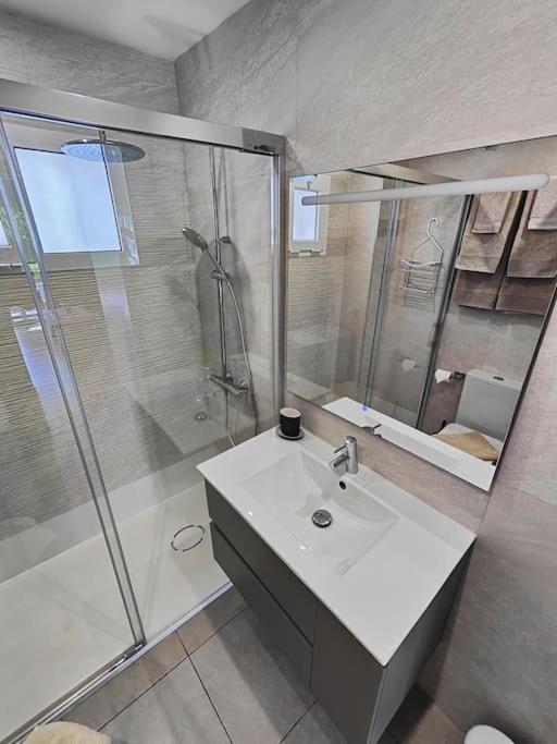 Playa Del Ingles: Beautiful Renovated Apartment San Bartolomé Exterior foto